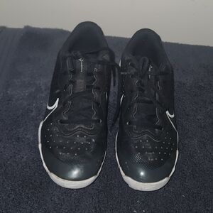 Kids Black & White Nike Fastflex Baseball Cleats Size 4Y